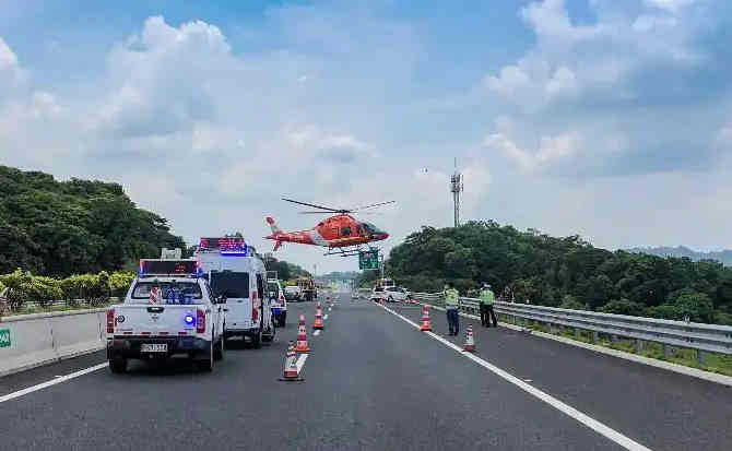 谢通门高速公路汽车救援案例